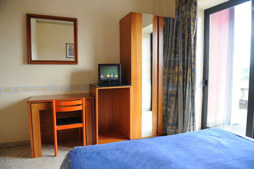 Hotel Ristorante La Campagnola Cassino Eksteriør billede
