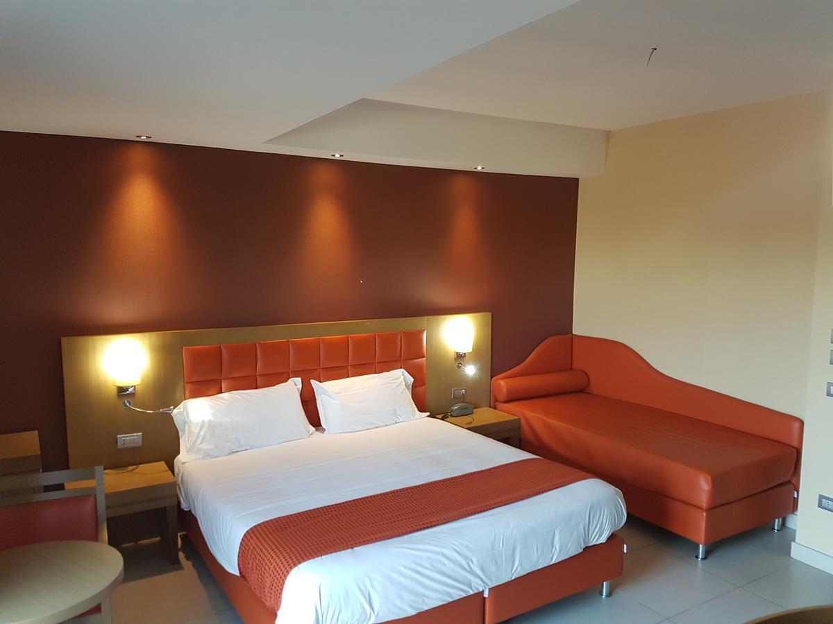 Hotel Ristorante La Campagnola Cassino Eksteriør billede